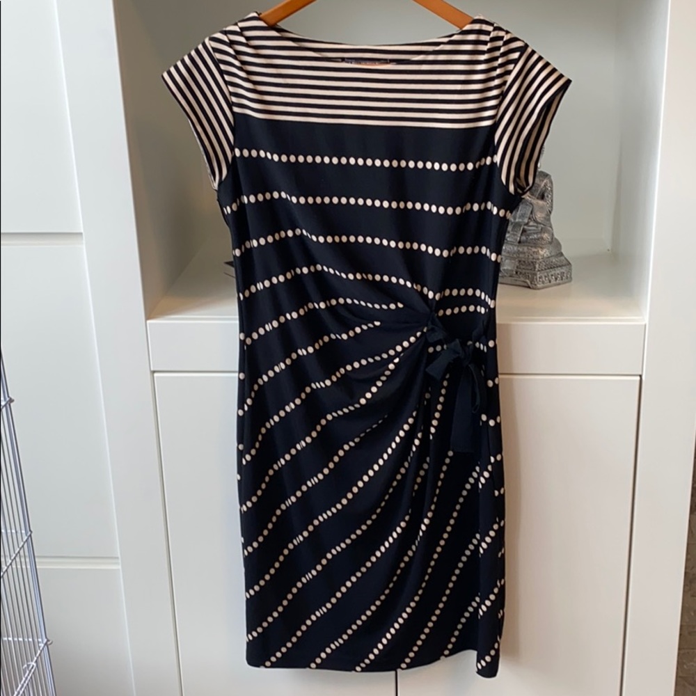 A Pea in a pond maturity midi dress